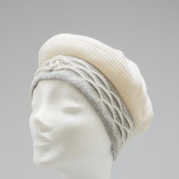 CHANEL, a knitted cashmere hat.