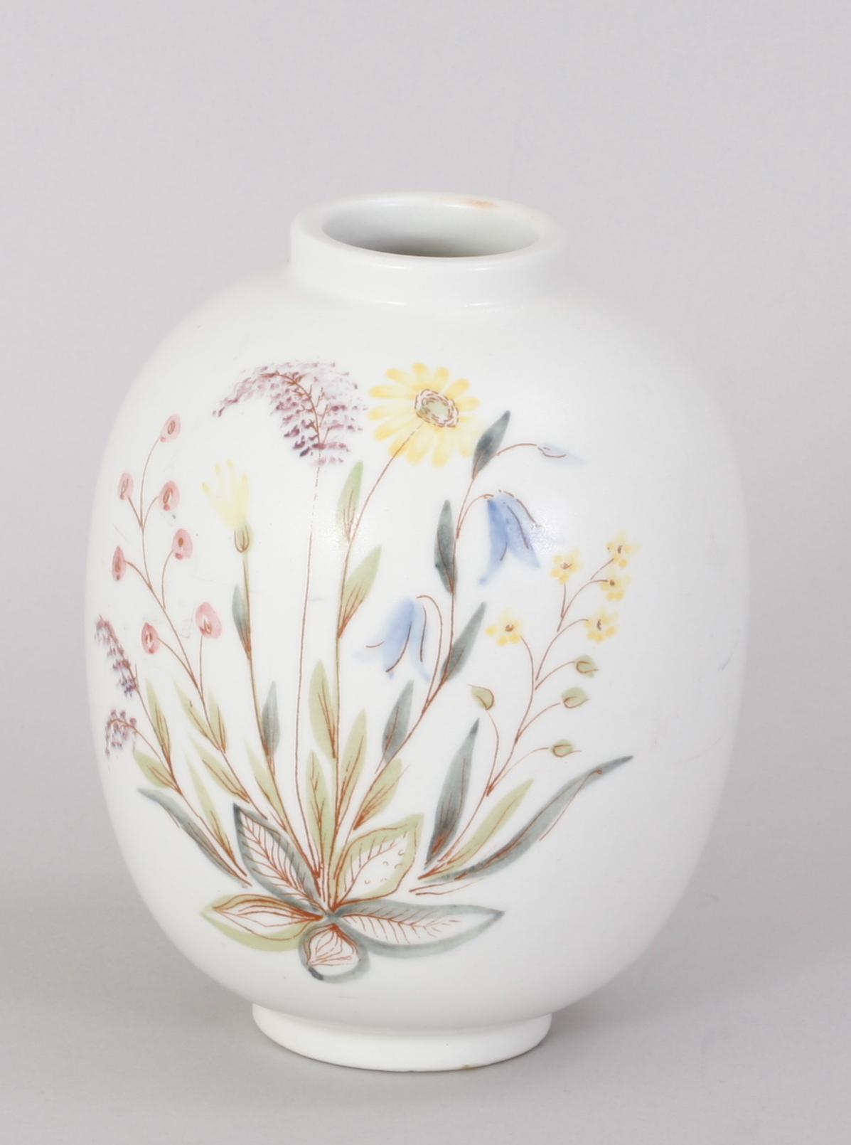 VAS, Rörstrand. Stengods/Flintgods. Lars Thorén. Sign.