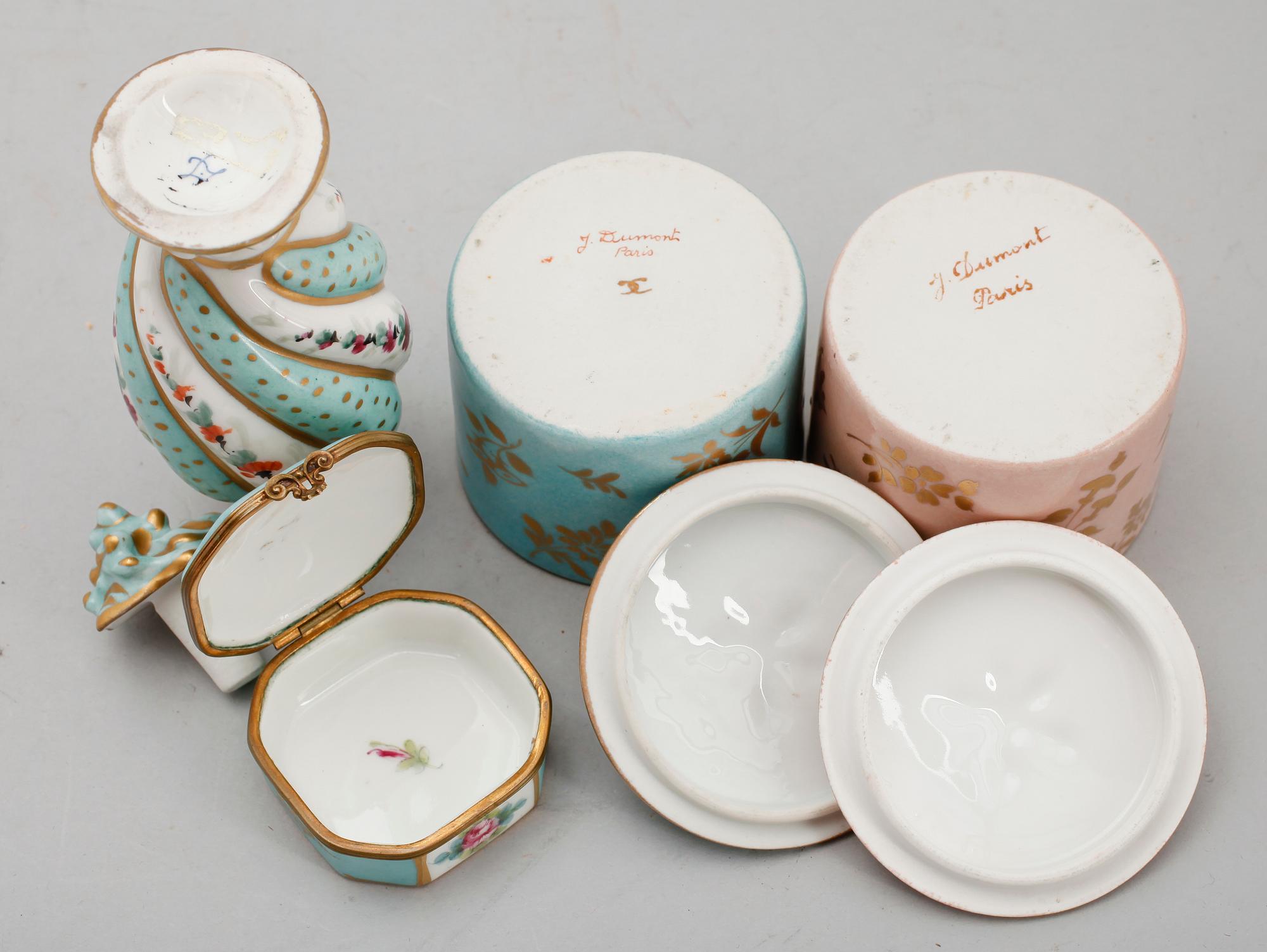 SAMLING PORSLINSFÖREMÅL, 4 del, Frankrike, 1900-tal.