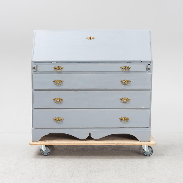 An early 19th century secretaire.