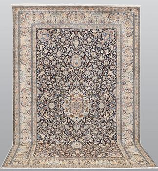 Matta, Nain, part silk, s.k. 6 LAA, ca 324 x 210 cm.