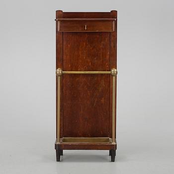PARAPLYSTÄLL, 1900-tal.