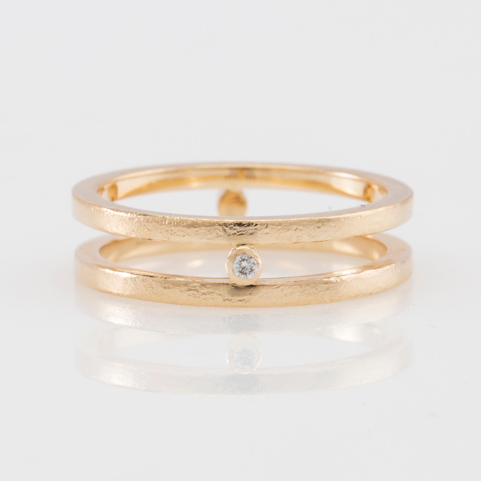 Sophie Bille Brahe, Ring 14K gold "Mars" set with round brilliant-cut diamonds.