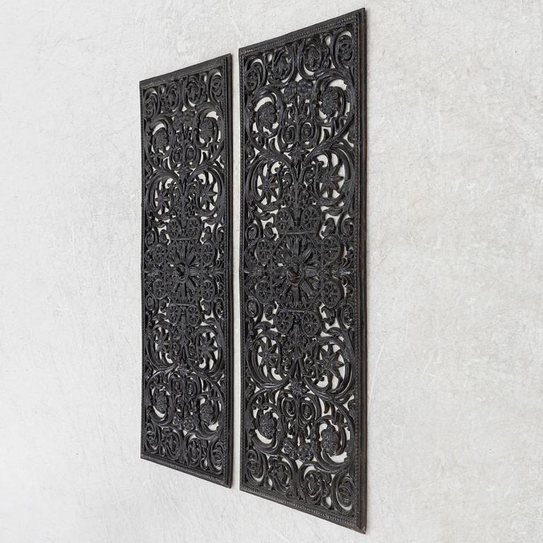 Dekorelement, ett par, tidigt 1900-tal.