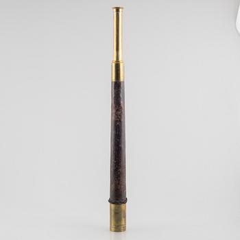 A marine telescope by Raynolds & Son, London, England, late 19thcentury.