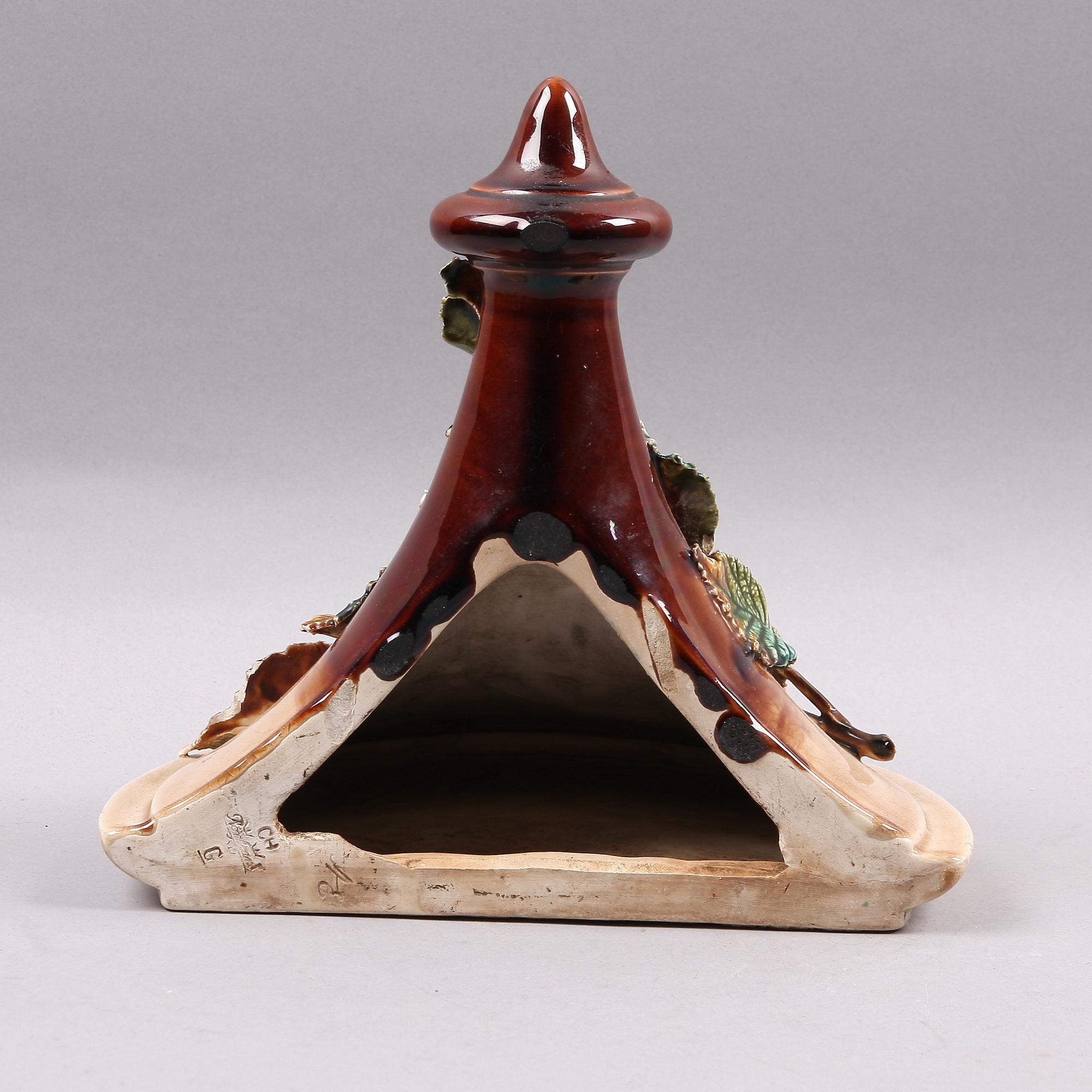 KONSOL, majolika, Rörstarnd, sent 1800-tal.