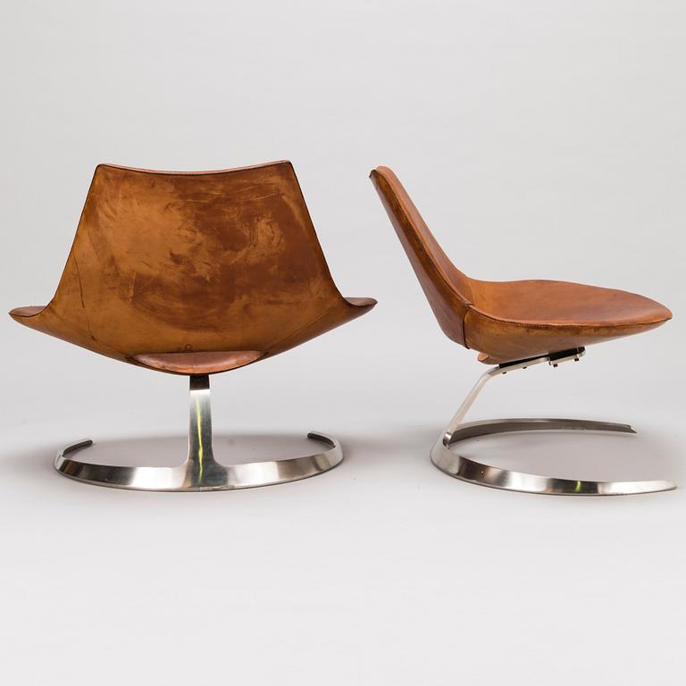 PREBEN FABRICIUS & JØRGEN KASTHOLM, a pair of 1960s 'Scimitar' chairs, Ivan Schlechter.