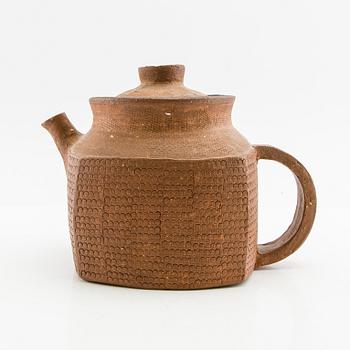 Signe Persson-Melin, teapot, stoneware.