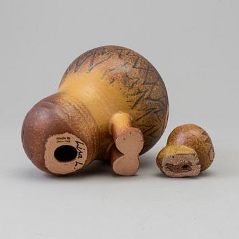 LISA LARSON, figurer, 2 st, stengods, Gustavsberg.