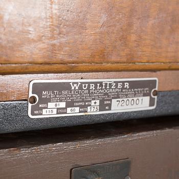 JUKEBOX, Wurlitzer Model 81, on original wooden stand "Mae West".
