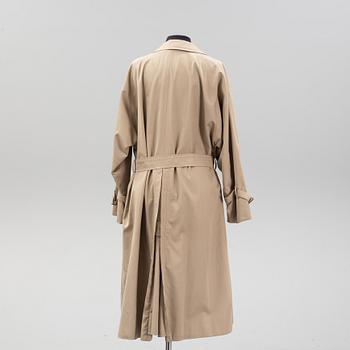 Burberry, trenchcoat, size 50.