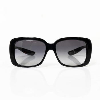 Bottega Veneta, sunglasses.