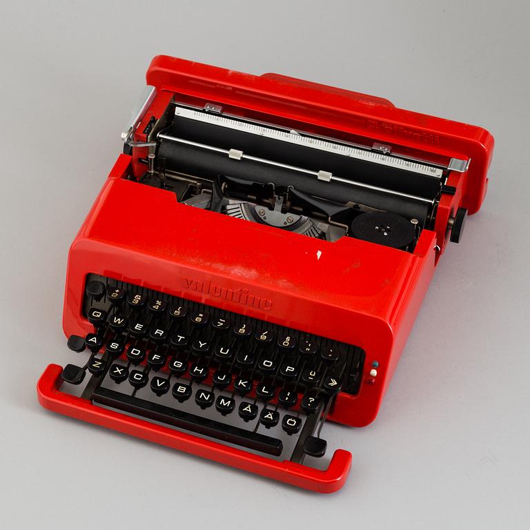 ETTORE SOTTSASS, PERRY A KING & MARIO BELLINI, 2 typewriters.