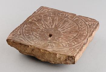 SOLUR, sten, datering 1745.