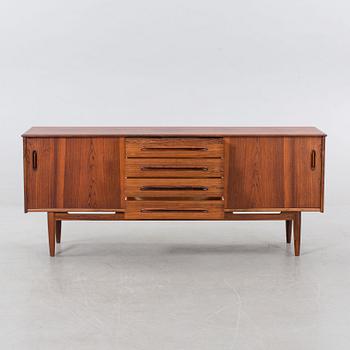 SIDEBOARD, "Cortina", Nils Jonsson, Troeds Möbelfabrik, Bjärnum, 1900-talets tredje kvartal. -Cites-intyg.