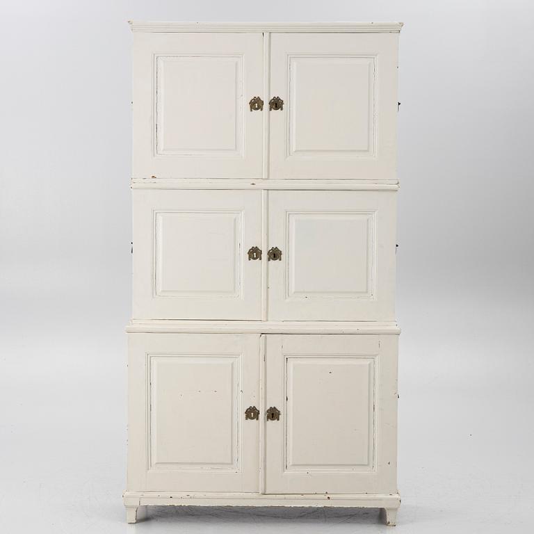 A cabinet, 18th/19th century.