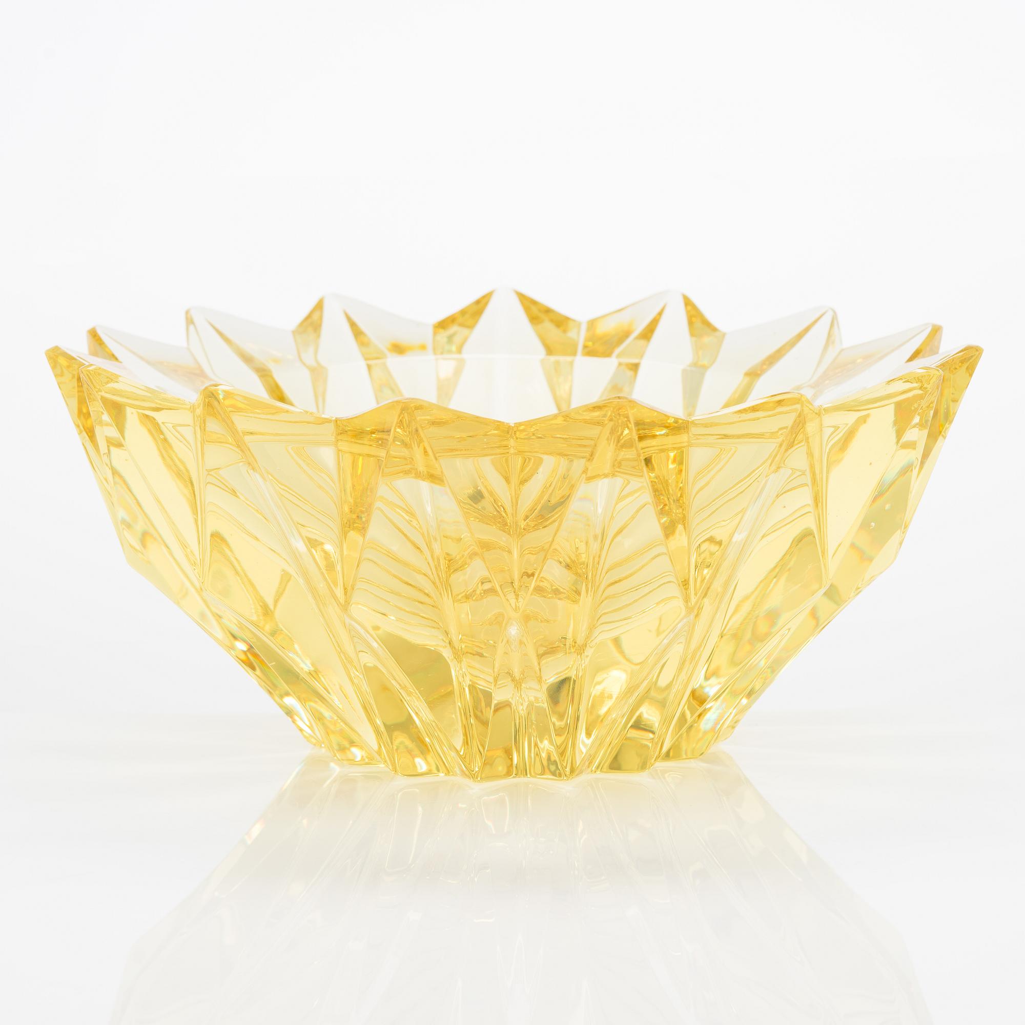 Aimo Okkolin, A 'Water lily' crystal bowl, signed Aimo Okkolin Riihimäen Lasi Oy.