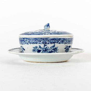 Smörterrin med fat Kina Qianlong (1736-95) porslin.