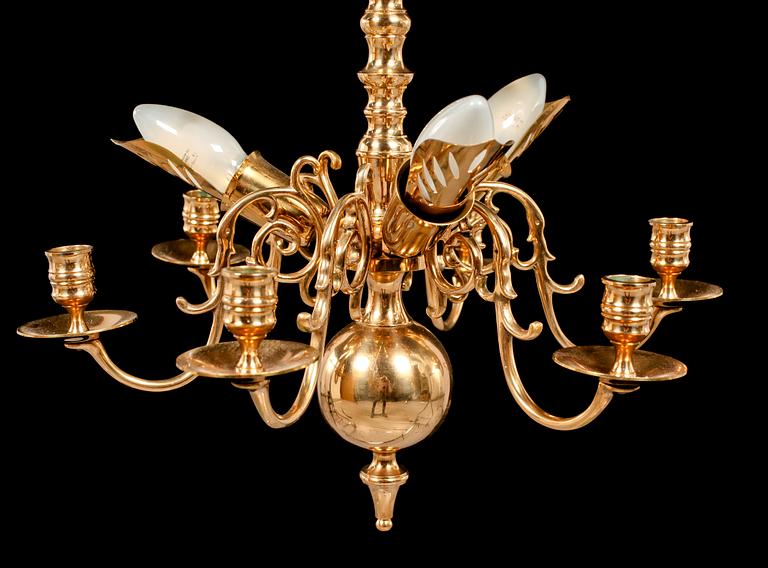 MALMKRONA, Skara Gelbgjuteri, 1900-talets andra hälft. Höjd 36 cm.