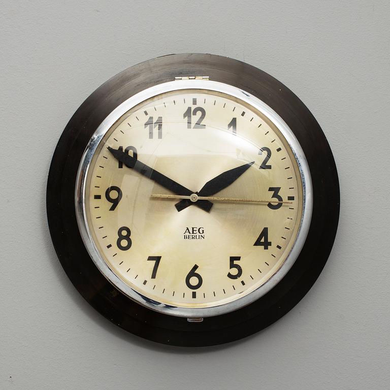 A Peter Behrens, AEG Electric Supply Clock, Berlin, 20th Century.