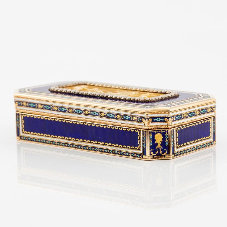 An probably early 19th century Hanau gold and royal blue enamel box with pearls.