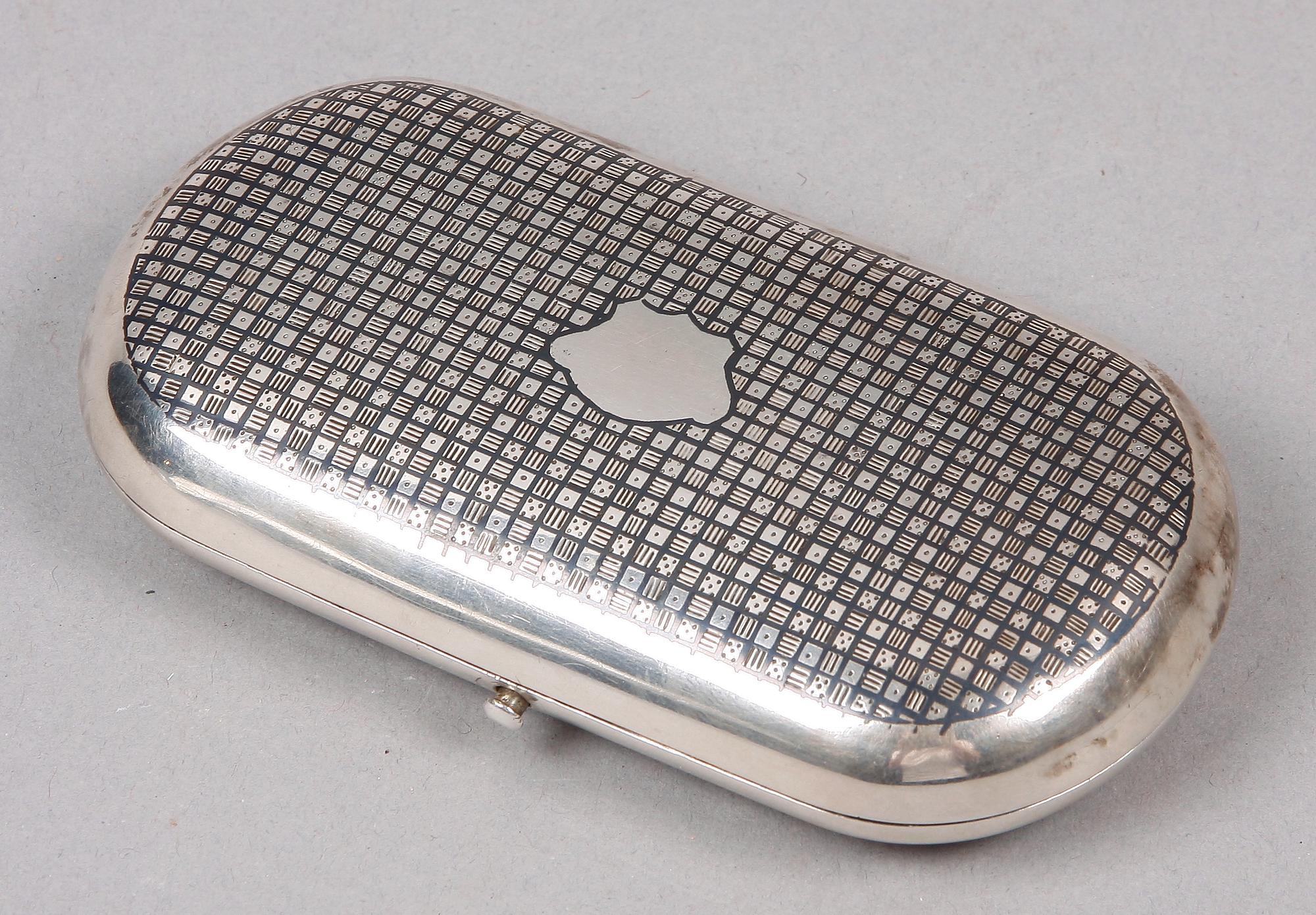 ETUI, silver, Ryssland, 1865.