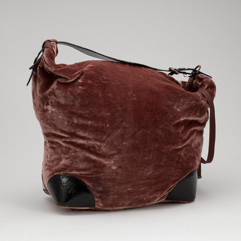 STELLA MCCARTNEY, a pink velvet shoulderbag.