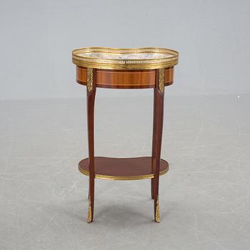 BORD, Louis XVI-stil, 1900-tal.