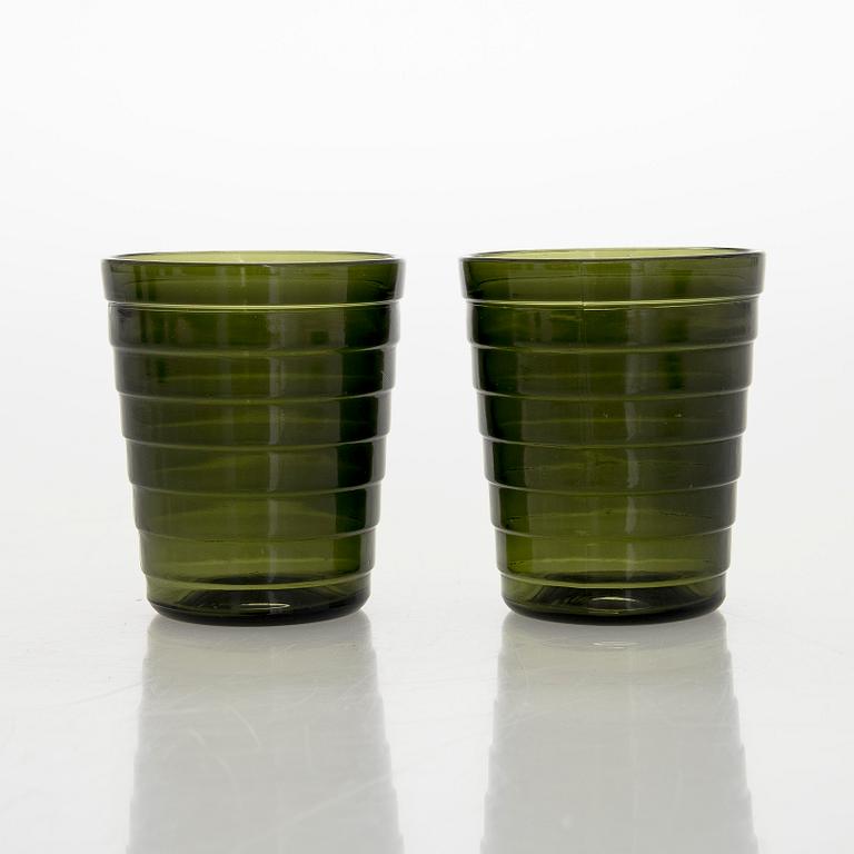 Aino Aalto, juomalaseja, 6 kpl, sekä lautasia, 6 kpl, "Bölgeblick", Karhulan lasitehdas 1930-luku.