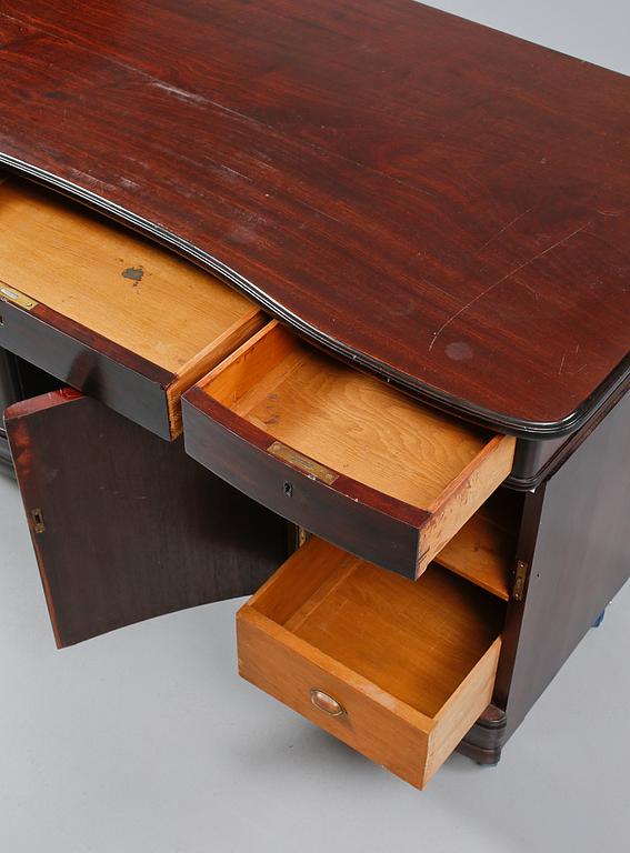 SKRIVBORD, jugend, omkring 1910.
