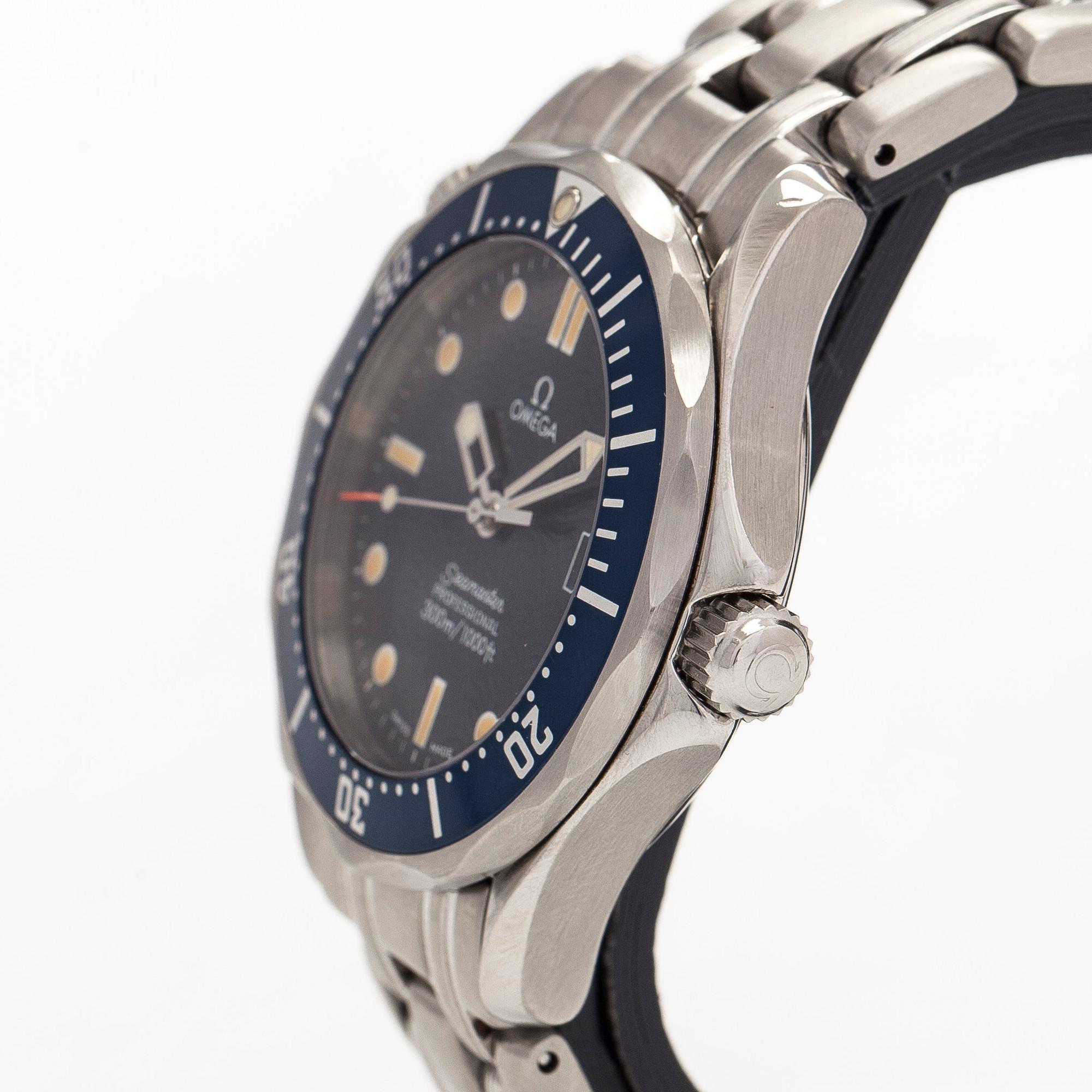 Omega, Seamaster Professional, 300m, wristwatch, 36 mm.