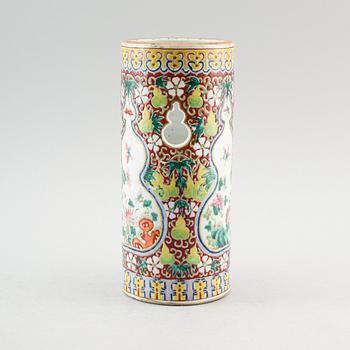 LYKTA/PERUKSTOCK, porslin, Kina, 1900-tal.