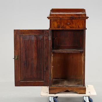 POTTSKÅP, Karl Johan, 1800-talets första hälft.