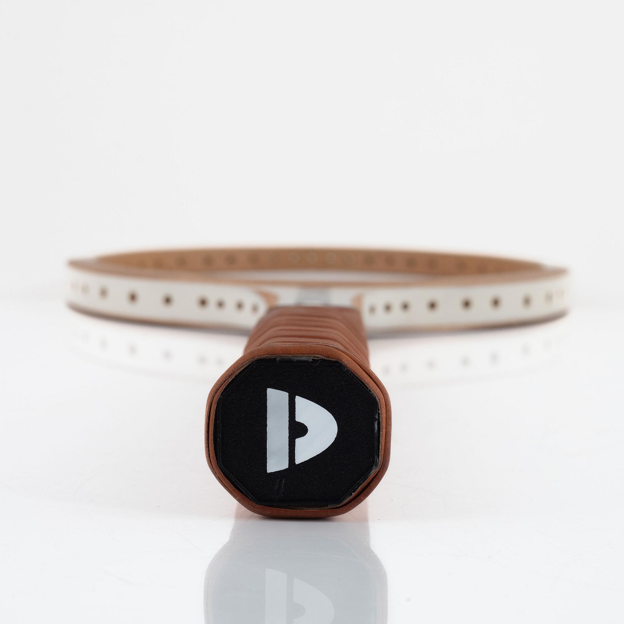 Tennisracket, Signerad Björn Borg. Donnay, speciellt framtaget racket i trä.