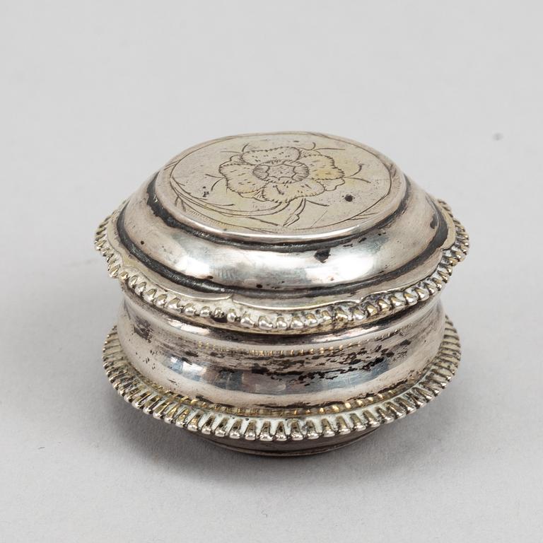 Four silver snuff boxes, including Johan Wilhelm Hultgren, Ronneby 1892.