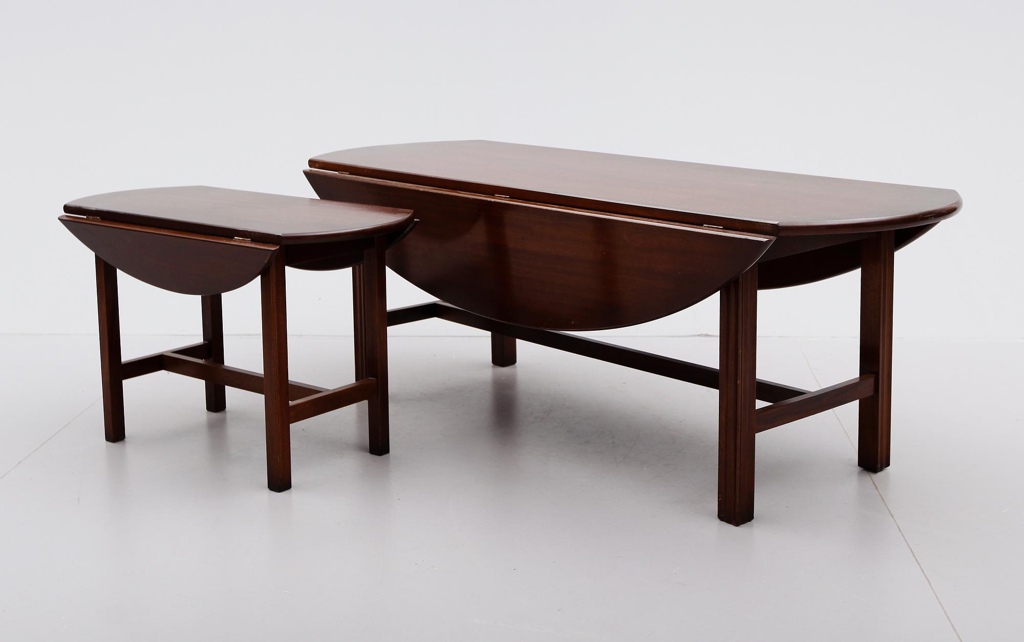 SOFFBORD SAMT LAMPBORD, 2 delar, 1900-talets andra hälft.