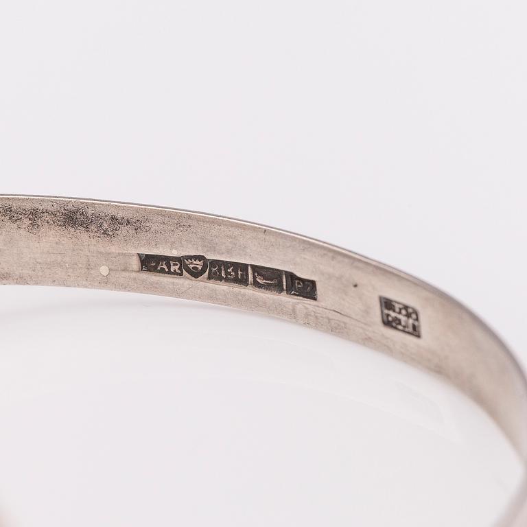 PAULA HÄIVÄOJA, ARMBAND, sterling silver. Pentti Roos, Helsingfors 1968.