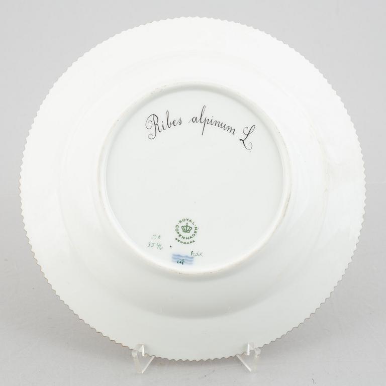 Royal Copenhagen, a 'Flora Danica' porcelain plate, Royal Copenhagen, Denmark 1979-1983.