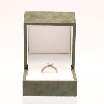 An 18K white gold ring with round brilliant cut diamonds by Engelbert, with GIA dossier.