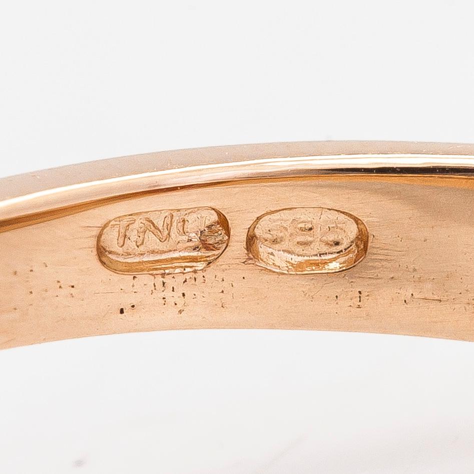 Ring, 14K guld med en oval turmalin.