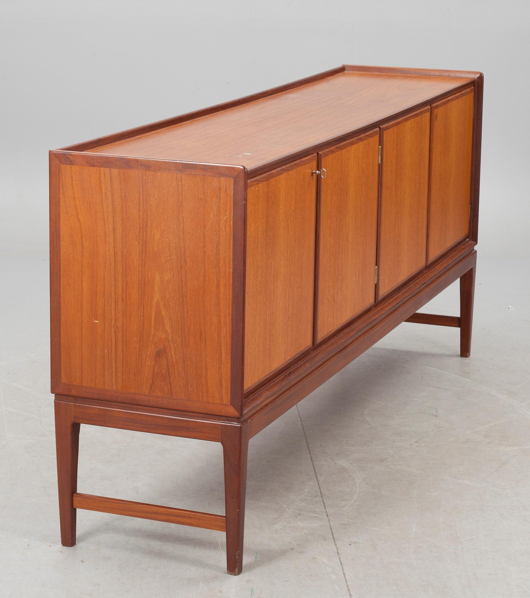 SIDEBOARD, 1960-tal.