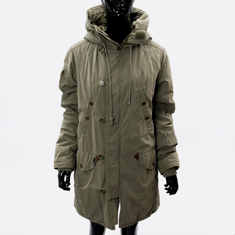 JACKA, "Katerina", Zadig & Voltaire.