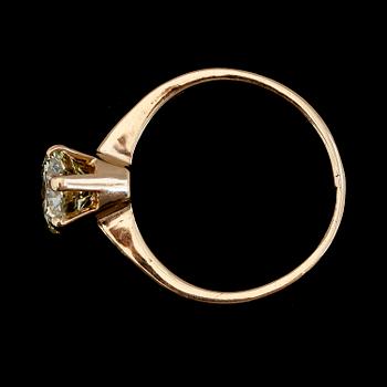 RING, 14K guld, solitär briljantslipad diamant tot ca 1.22 ct.