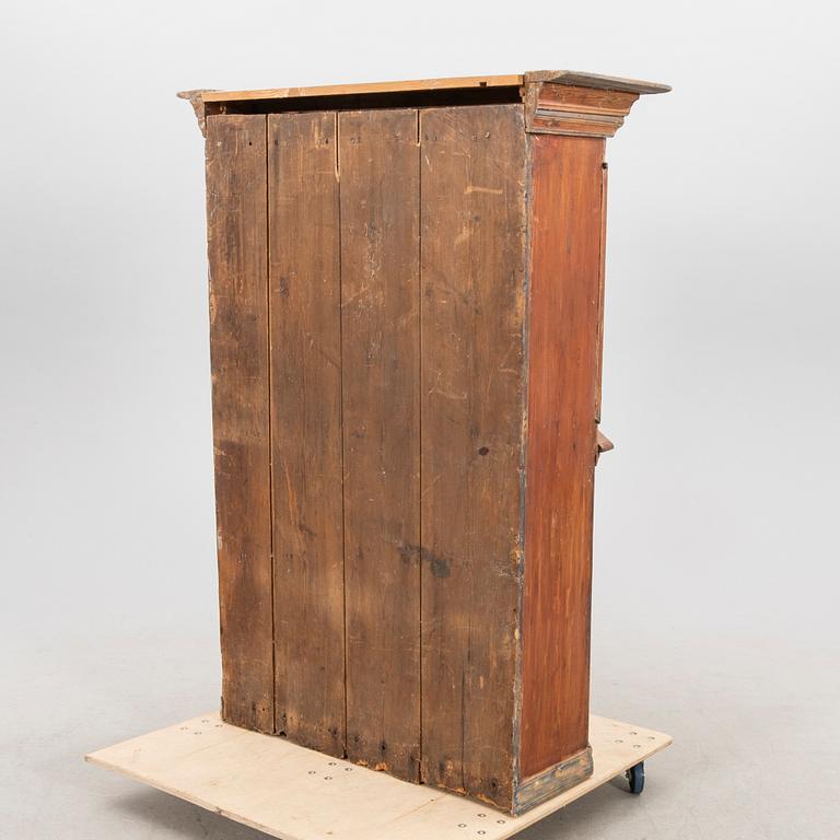 Skåp daterat 1783.
