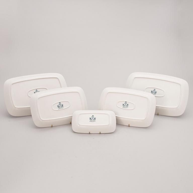 SYLVIA LEUCHOVIUS, 84 osaa, posliinia, "Sylvia", Juhla-astiasto, Rörstrand, 1900-luvun loppupuoli.