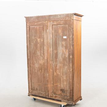 Display cabinet, first half of the 20th century.