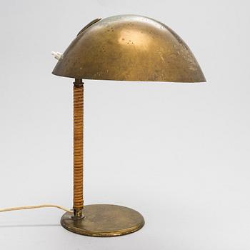 Paavo Tynell, bordslampa, modell 9209, Taito 1900-talets mitt.