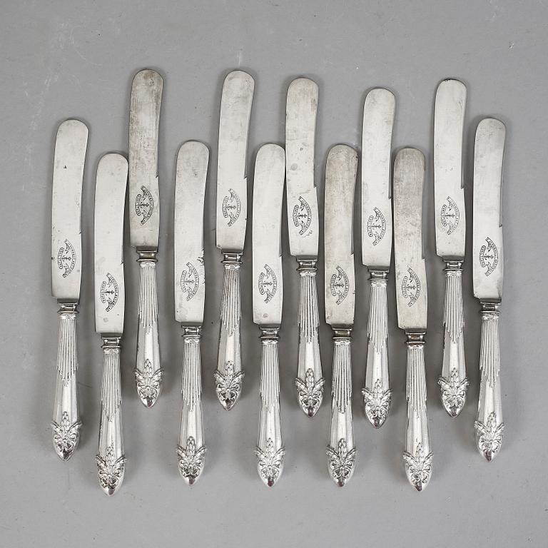 KNIVAR, silver, 12+5 st, "Empire", CG Hallberg, Stockholm, 1910.