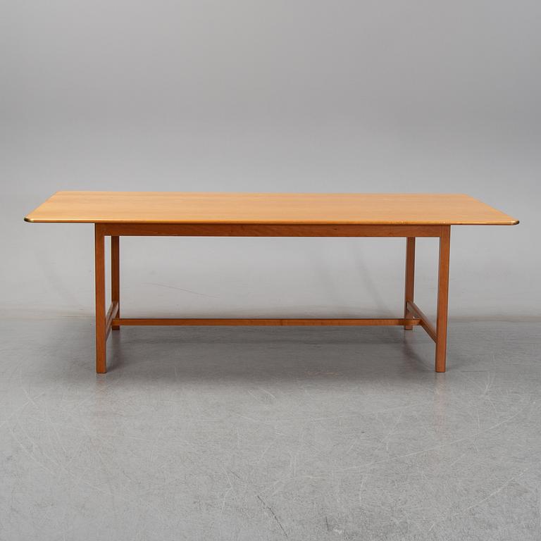 Josef Frank, An elm and mahogany 'B590' table, Svenskt Tenn.