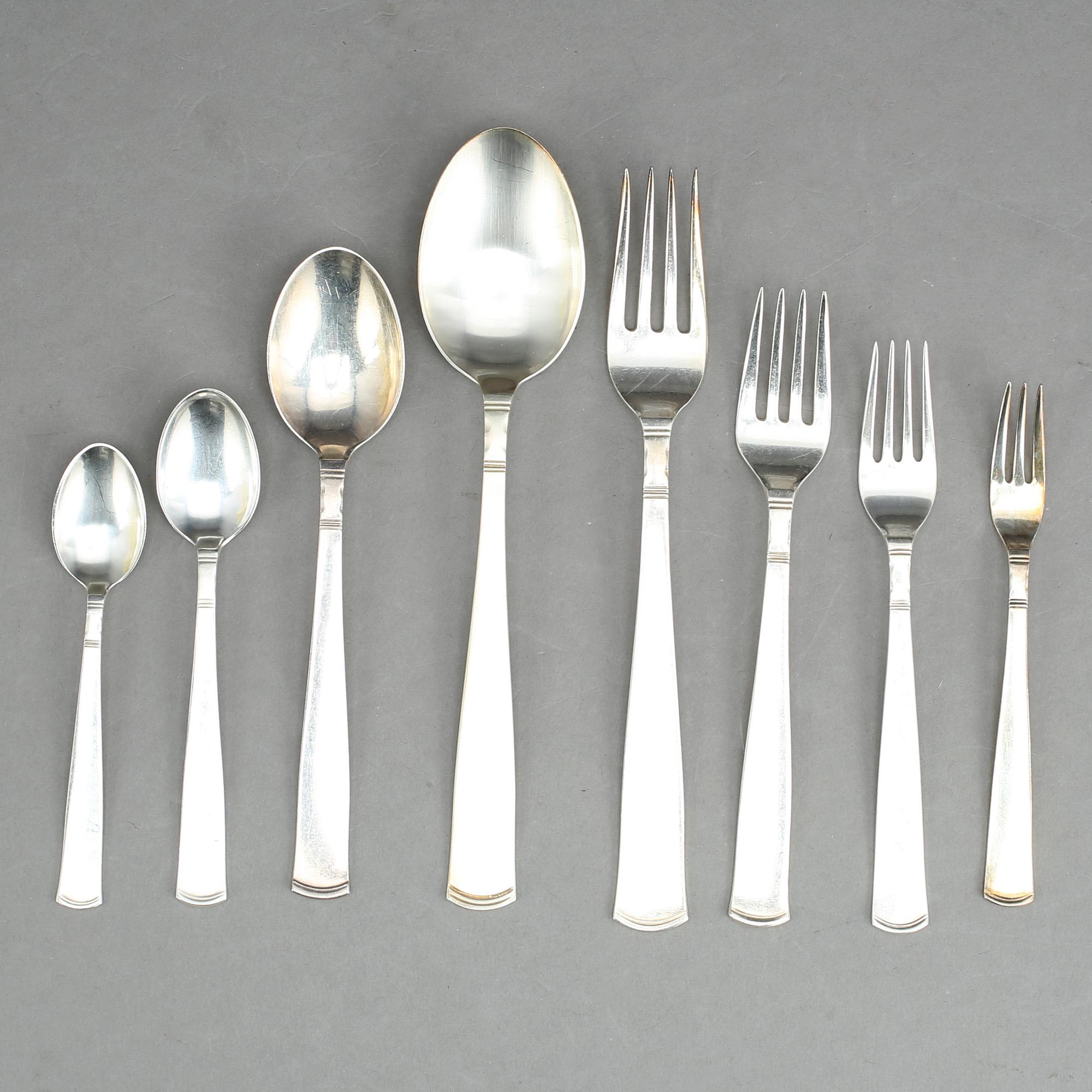BESTICKSERVIS, 99 delar, "Rosenholm", Guldsmedsaktiebolaget GAB, Stockholm, mestadels 1964-1966. Vikt ca 3035 gram.